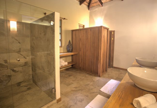 Villa en Playa Chiquita - Villa KAPOKUA Villa en Playa Chiquita - Villa KAPOKUA