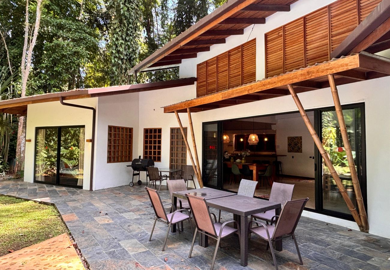 Villa en Playa Chiquita - Villa KAPOKUA Villa en Playa Chiquita - Villa KAPOKUA