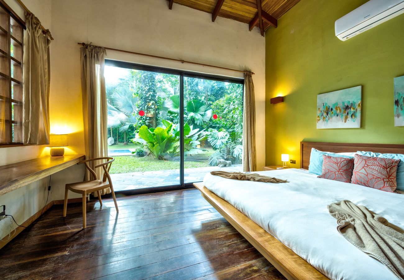 Villa en Playa Chiquita - Villa KAPOKUA Villa en Playa Chiquita - Villa KAPOKUA