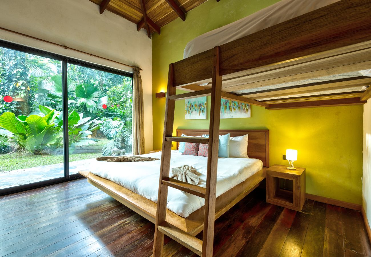 Villa en Playa Chiquita - Villa KAPOKUA Villa en Playa Chiquita - Villa KAPOKUA