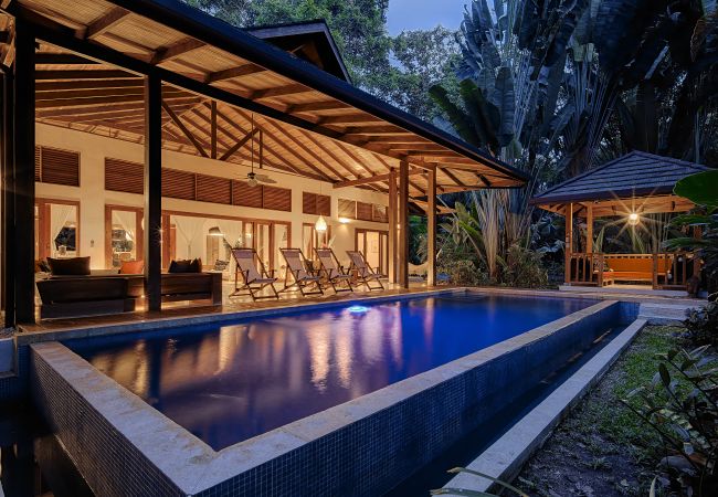 Villa en Playa Chiquita - Zen Villa Villa en Playa Chiquita - Zen Villa