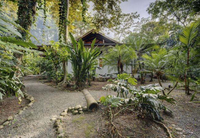 Villa en Playa Chiquita - Zen Villa Villa en Playa Chiquita - Zen Villa