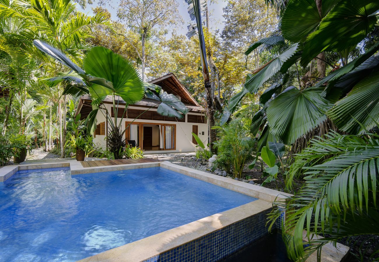 Casa en Playa Chiquita - Nirvana House