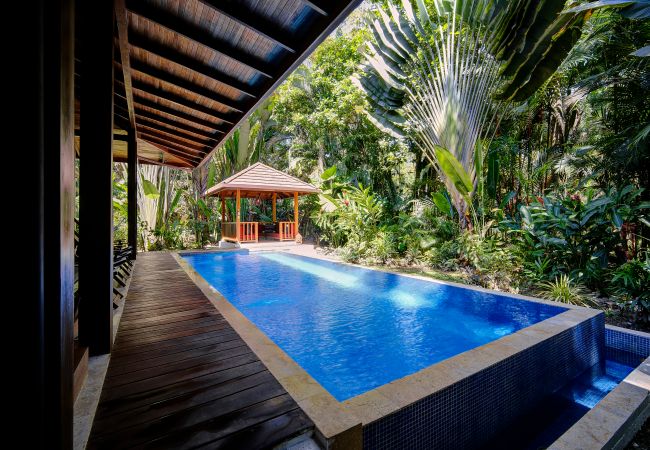 Villa en Playa Chiquita - Zen Resort Villa en Playa Chiquita - Zen Resort