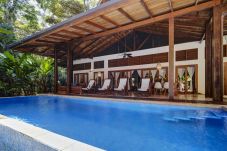 Villa en Playa Chiquita - Zen Resort