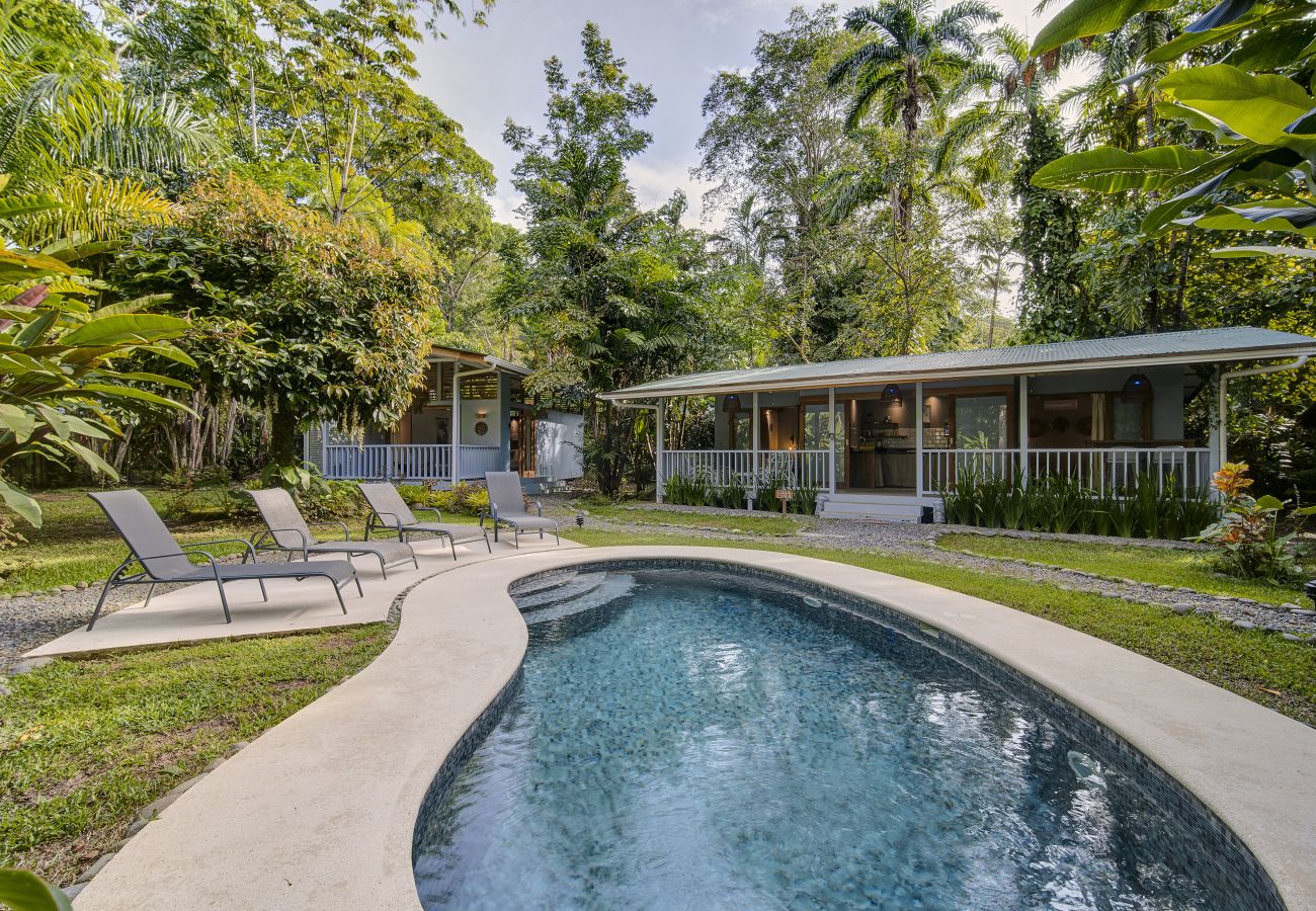 Villa en Playa Chiquita - Siren Sanctuary Resort Villa en Playa Chiquita - Siren Sanctuary Resort