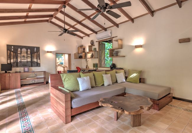 Villa en Playa Chiquita - Villa Color Caribe Tropical Dreams Villa en Playa Chiquita - Villa Color Caribe Tropical Dreams