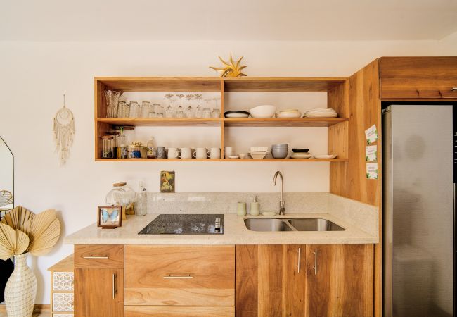 Estudio en Playa Chiquita - Mermaid Temple Yoga Studio Estudio en Playa Chiquita - Mermaid Temple Yoga Studio