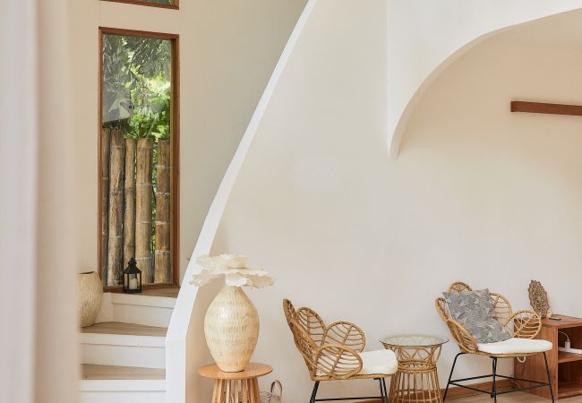 Estudio en Playa Chiquita - Mermaid Temple Yoga Studio Estudio en Playa Chiquita - Mermaid Temple Yoga Studio