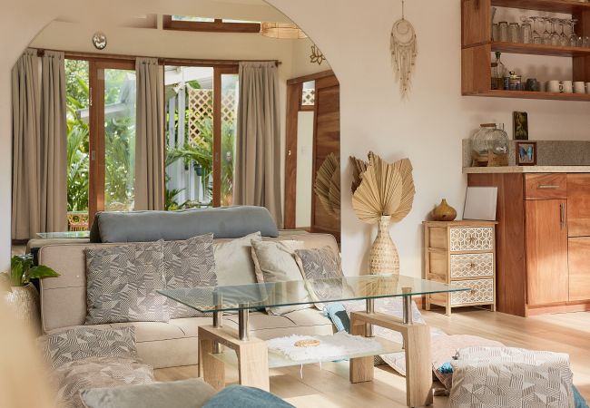 Estudio en Playa Chiquita - Mermaid Temple Yoga Studio Estudio en Playa Chiquita - Mermaid Temple Yoga Studio