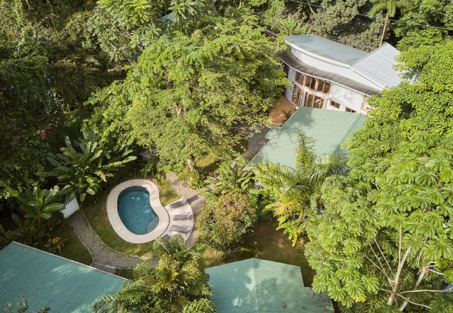 Estudio en Playa Chiquita - Mermaid Temple Yoga Studio Estudio en Playa Chiquita - Mermaid Temple Yoga Studio