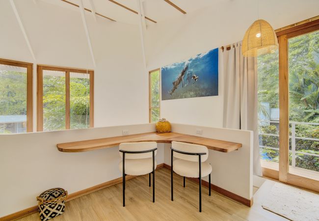 Villa en Playa Chiquita - Mermaid Yoga Temple + Studio Apartments Villa en Playa Chiquita - Mermaid Yoga Temple + Studio Apartments