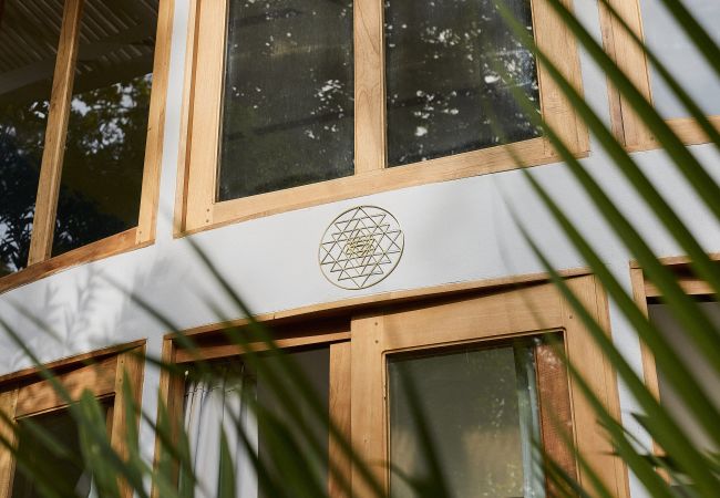 Villa en Playa Chiquita - Mermaid Yoga Temple + Studio Apartments Villa en Playa Chiquita - Mermaid Yoga Temple + Studio Apartments