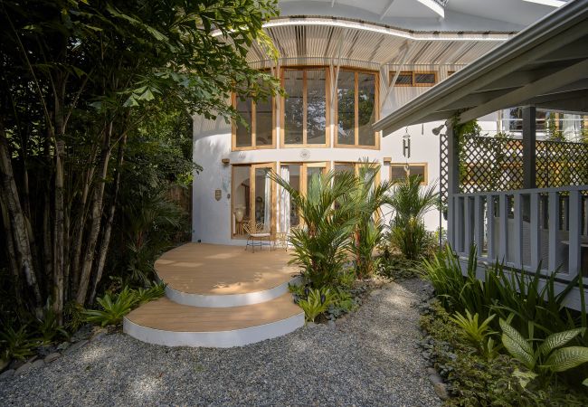 Estudio en Playa Chiquita - Mermaid Temple Studio 2 Estudio en Playa Chiquita - Mermaid Temple Studio 2