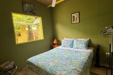 Casa en Playa Chiquita - Casa Guatusa