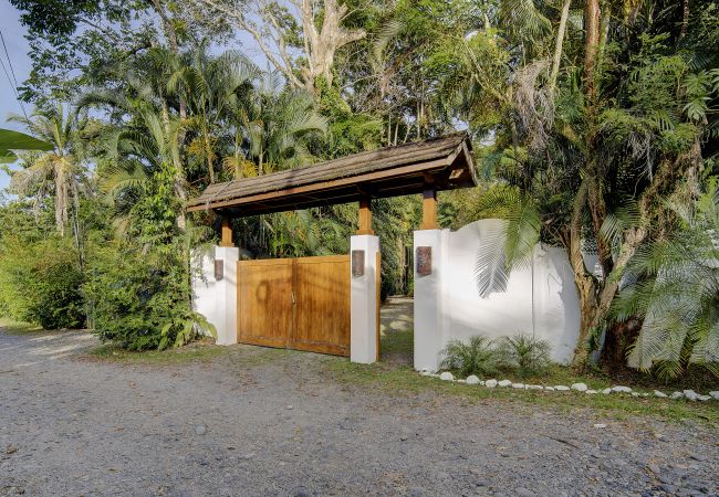 House in Playa Chiquita - Bodhi House House in Playa Chiquita - Bodhi House