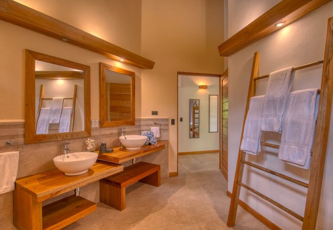 Villa in Playa Chiquita - Villas Shawandha Villa in Playa Chiquita - Villas Shawandha