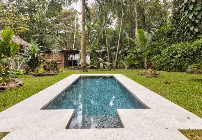 Villa in Playa Chiquita - Villa Color Caribe Tropical Dreams Villa in Playa Chiquita - Villa Color Caribe Tropical Dreams