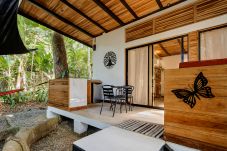 Apartment in Playa Chiquita - Casita Samsari a 2 pasos de la Playa y A/C