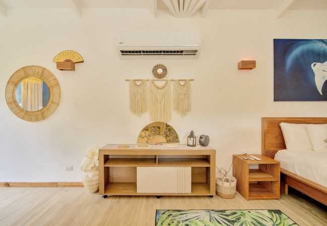 Studio in Playa Chiquita - Mermaid Temple Yoga Studio Studio in Playa Chiquita - Mermaid Temple Yoga Studio