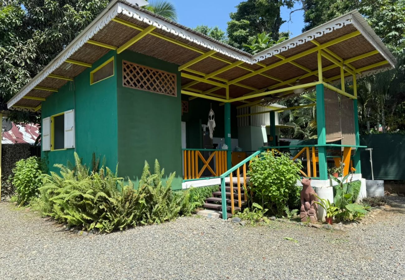 House in Playa Chiquita - Casa Guatusa