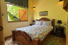 House in Playa Chiquita - Casa Bocaracá